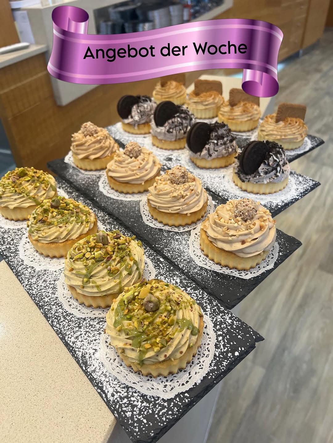 Speisen im Eiscafé Teatro